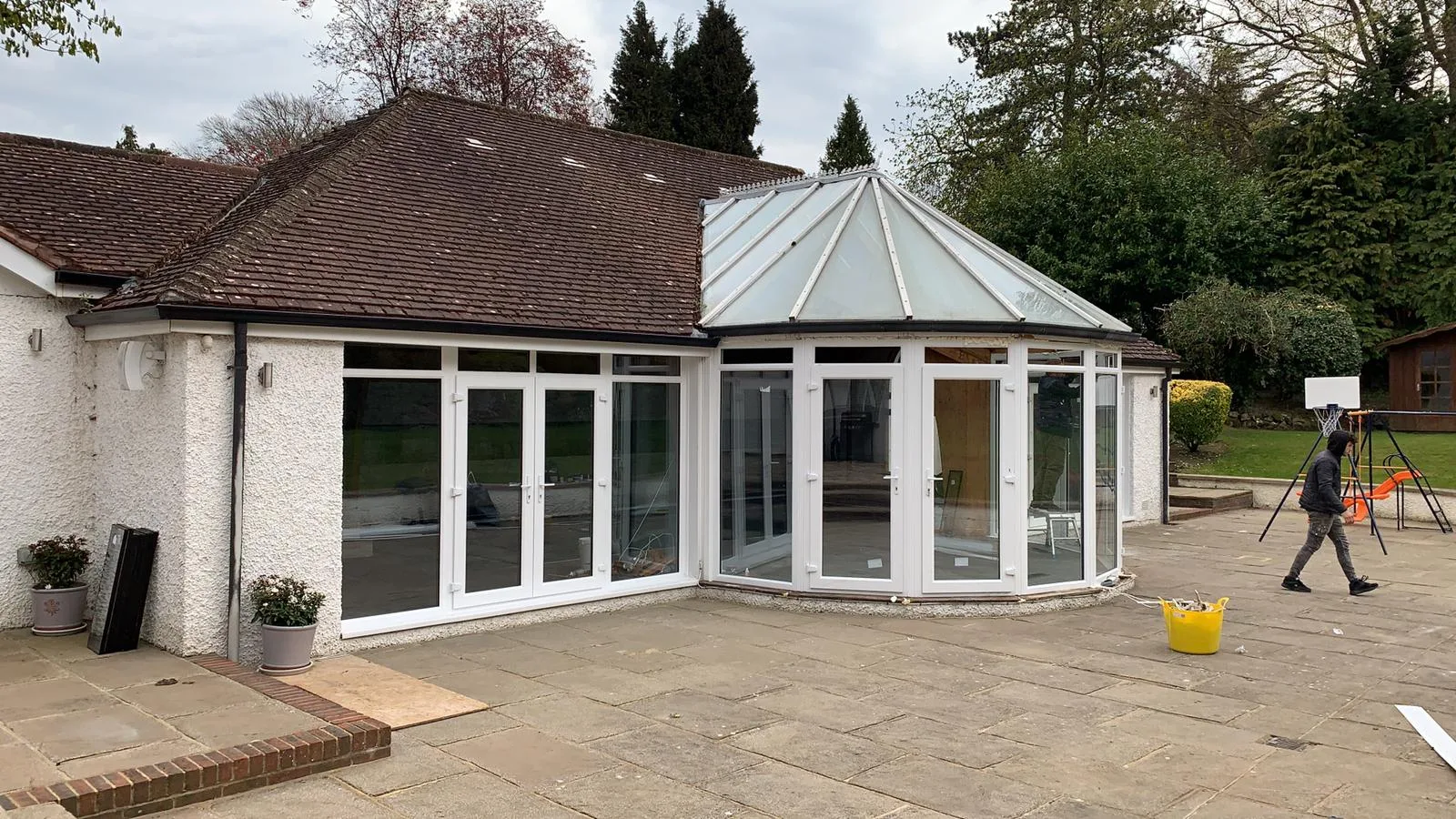 Faceted bay conservatory