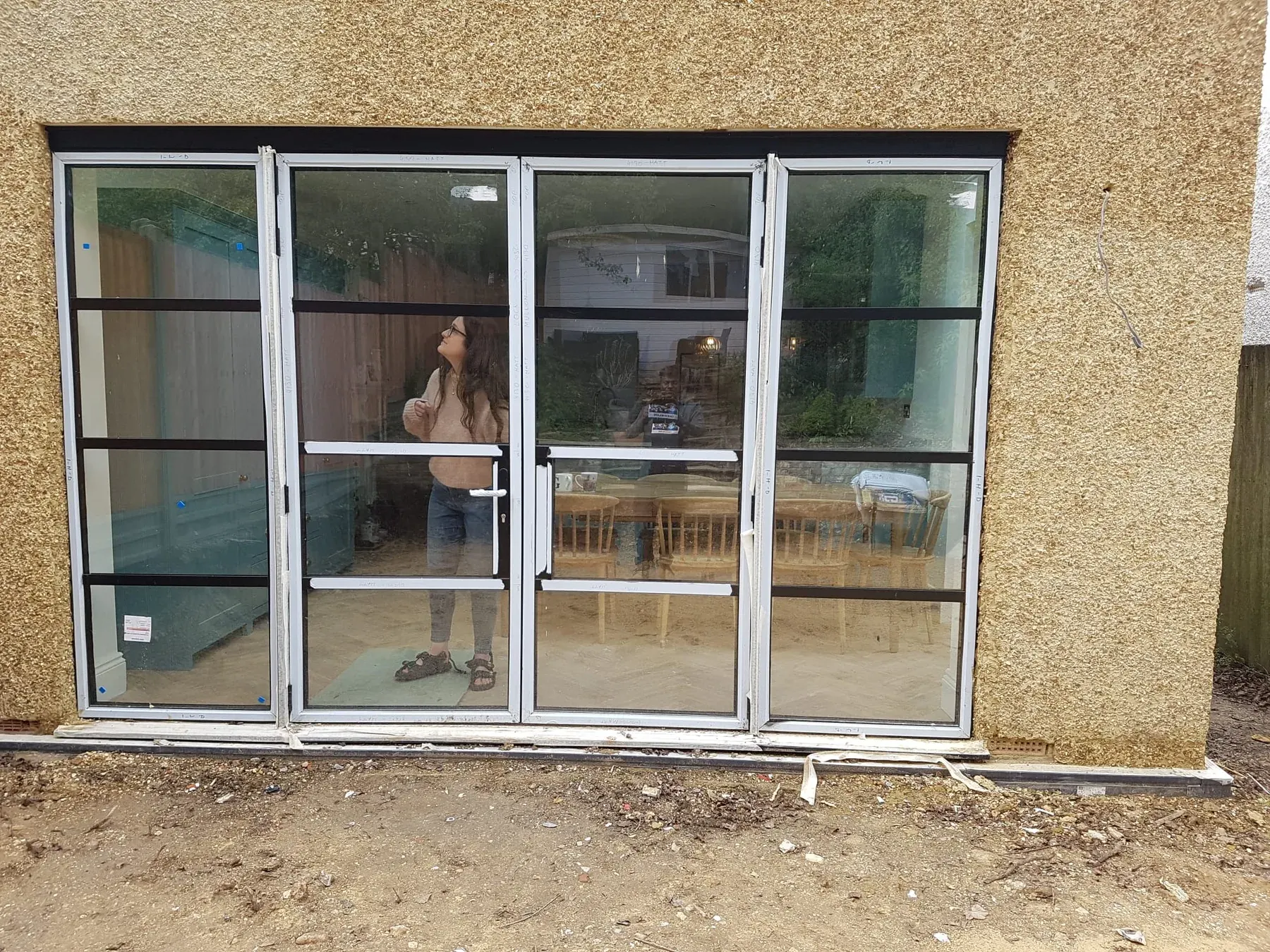 Full-width Crittall screen
